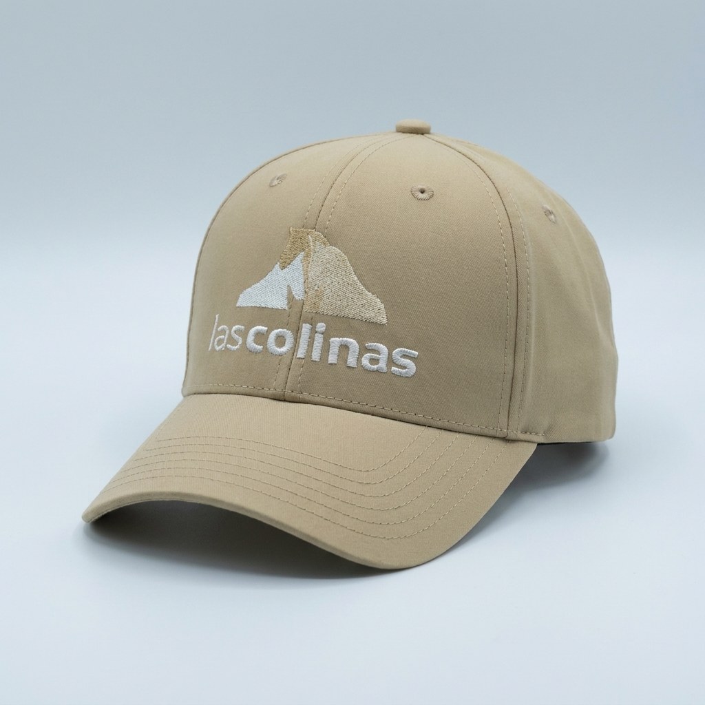 Gorra con bordado tono sobre tono