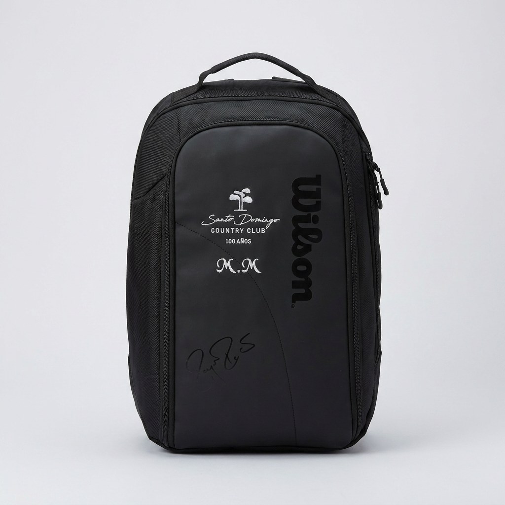 Mochila con logo bordado